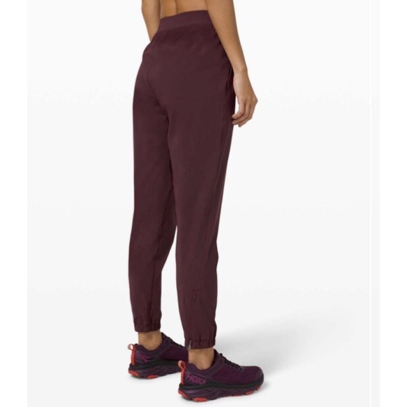Lululemon Women's Adapted State Jogger Plum Size 8 - Picture 2 of 14